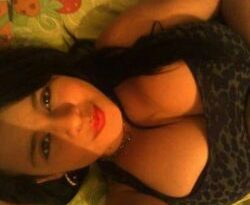 Latina slut in threesome